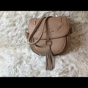 Lionel tan crossbody